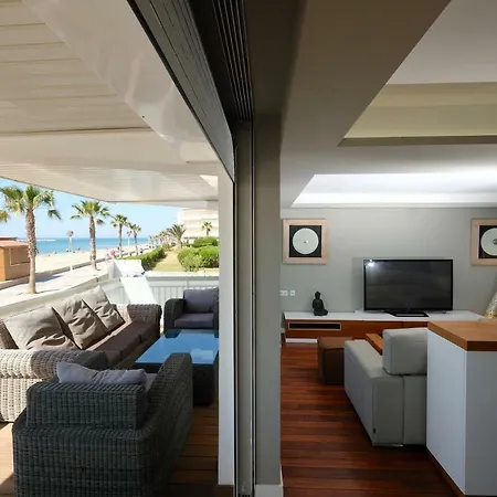 Arquus Hospitalet דירה *